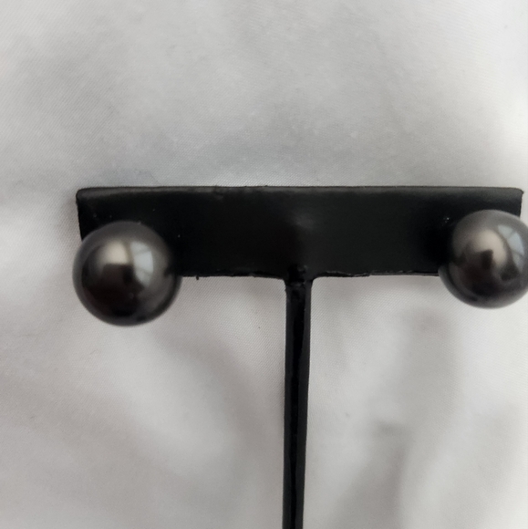 VTG LARGE 12mm BLACK GLASS PEARL STUD EARRINGS STERLING SILVER POST - Picture 2 of 10